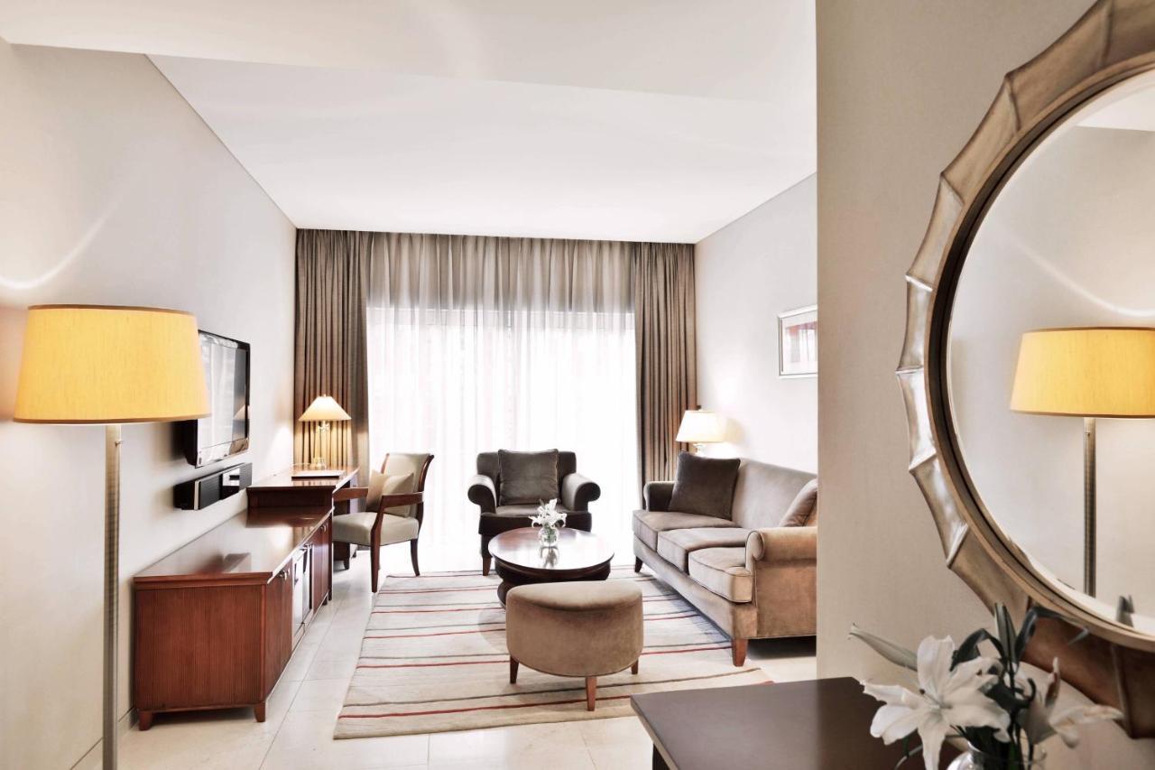 1 Bedroom Residential Suite Living Room Balcony Kitchenette,1413613322:JPEG